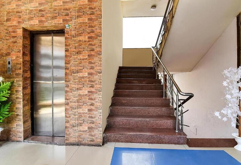 בית מלון כפרי Fabexpress Silver Plaza