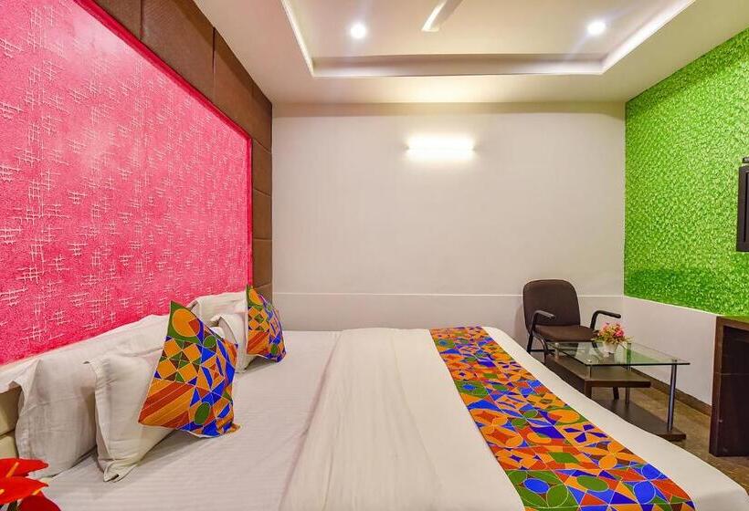 בית מלון כפרי Fabexpress Silver Plaza