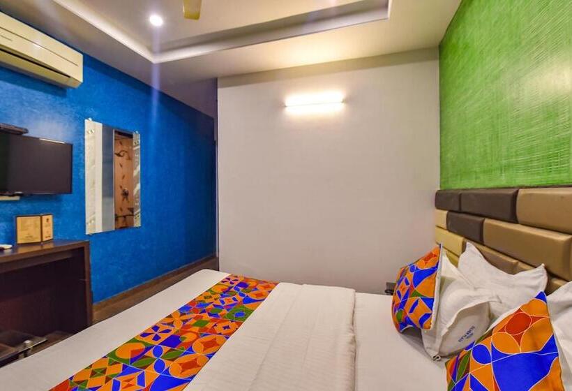 בית מלון כפרי Fabexpress Silver Plaza