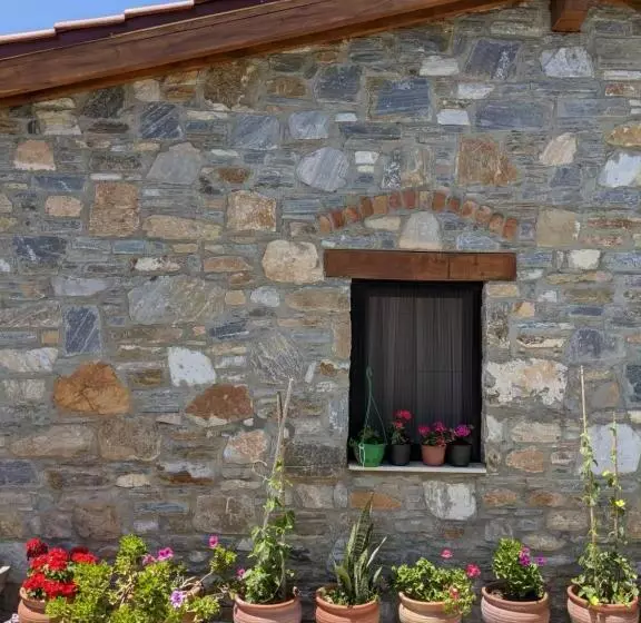 Pensão Bahab Guest House