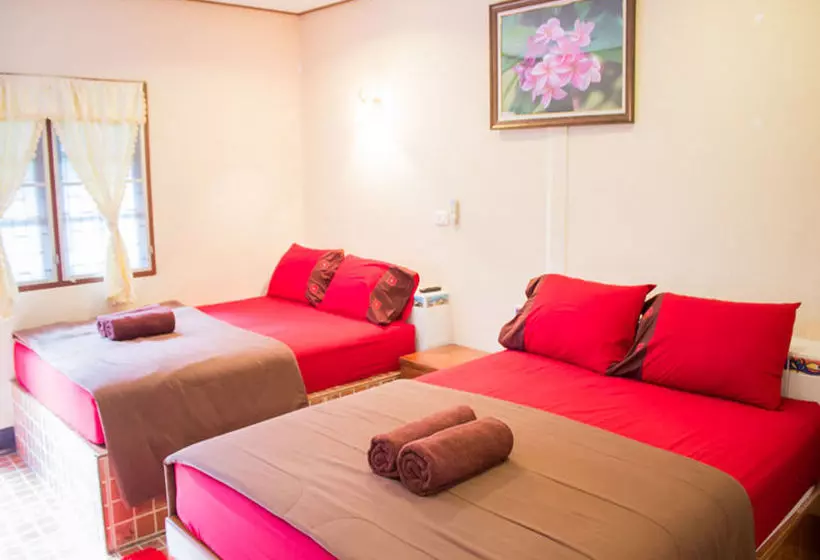 Pension Ban Leelawadee Guesthouse