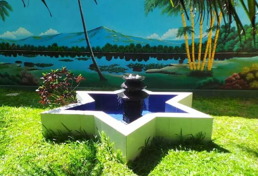 Пансион Rico Shadow Guest House