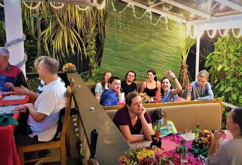 Пансион Rico Shadow Guest House