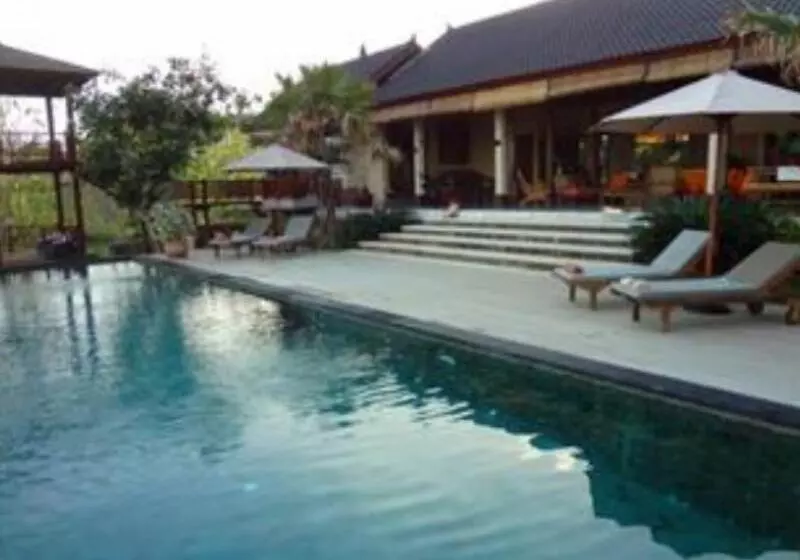 پانسیون Villa Anjing