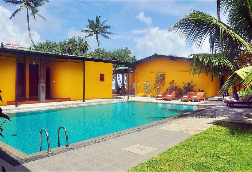 リゾートホテル The Beach Cabanas Retreat & Spa