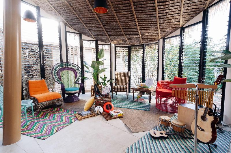 Spin Designer Hostel El Nido