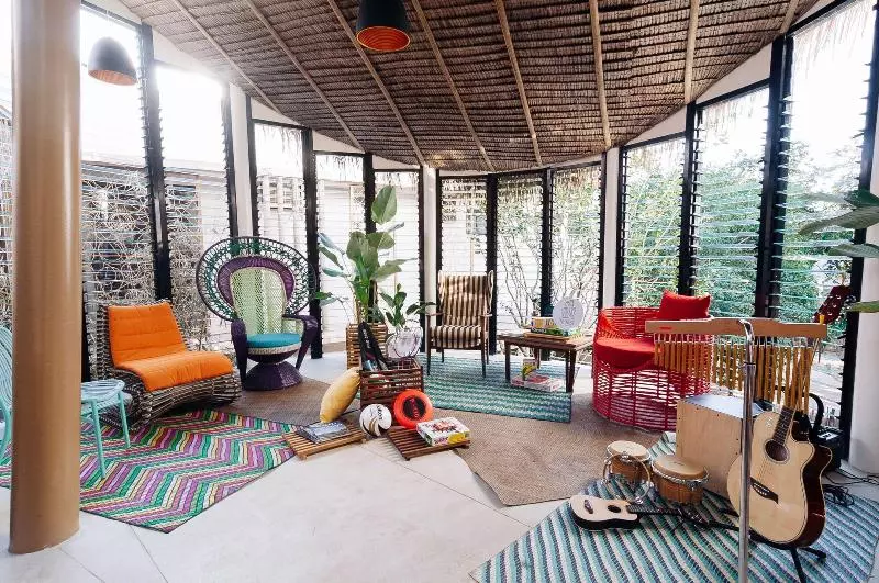 Spin Designer Hostel   El Nido