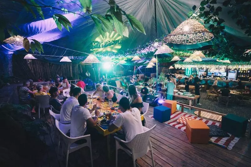 Spin Designer Hostel   El Nido