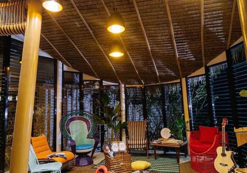 Spin Designer Hostel El Nido