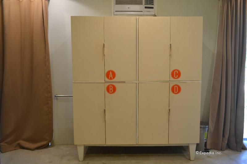 Spin Designer Hostel El Nido