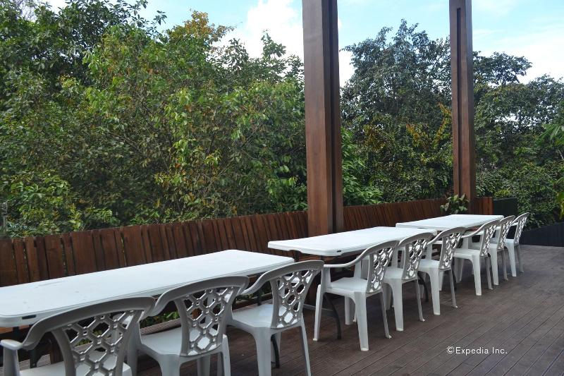 Spin Designer Hostel El Nido