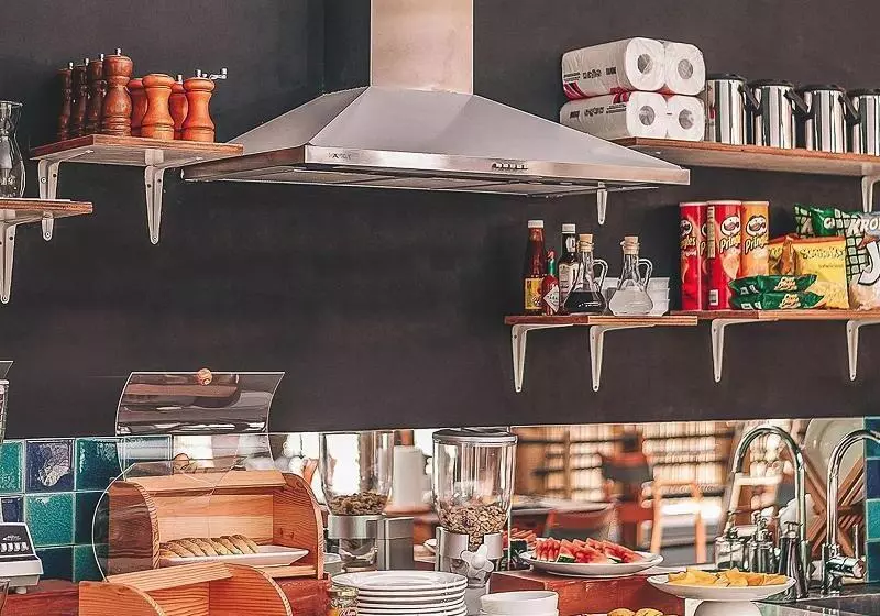 Spin Designer Hostel   El Nido