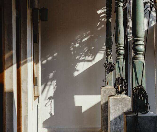 Villa Republic Bentota