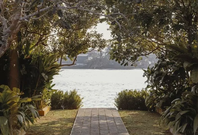 Villa Republic Bentota