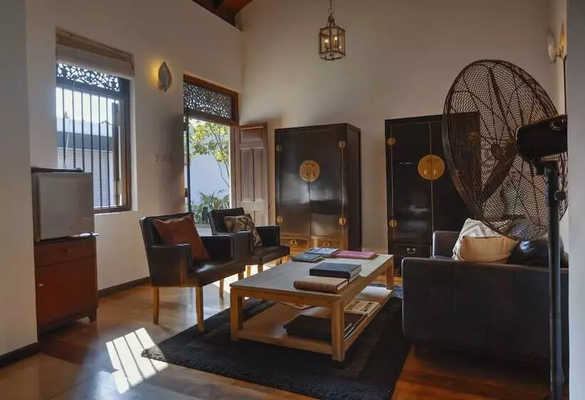 Villa Republic Bentota