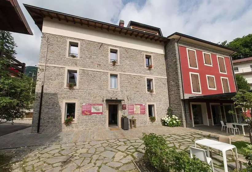 Hotelli Albergo Val Dolo
