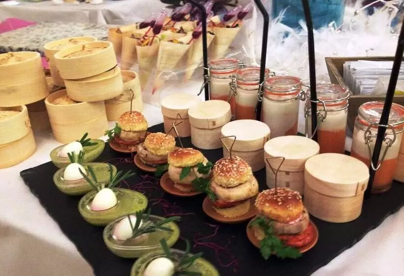 Hotelli Auberge Du Parc