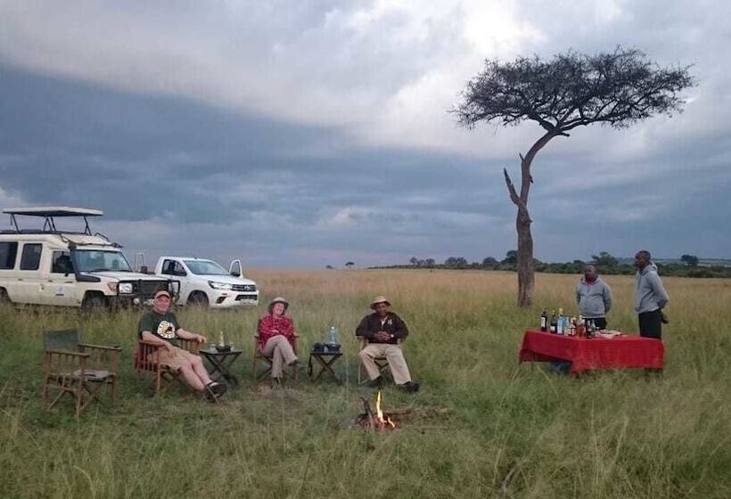 Hotel Hammerkop Migration Camp