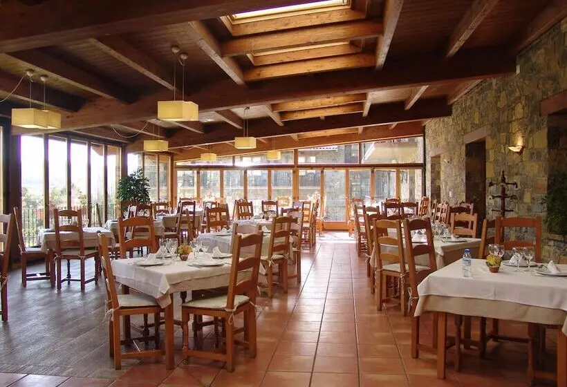 ホテル & Spa Peña Montañesa