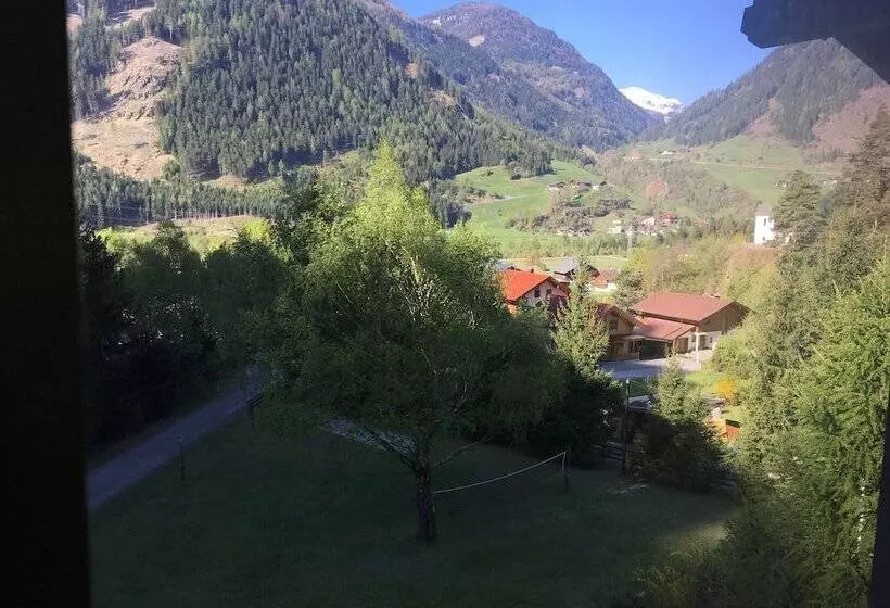 Hotelli Sportland Inn