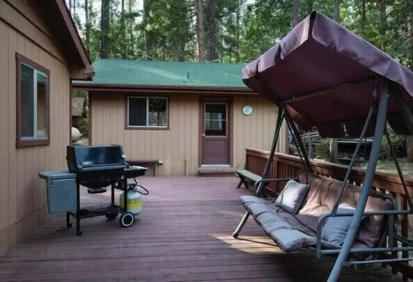 Scenic Wonders Bassett Cabin 5 Bedrooms