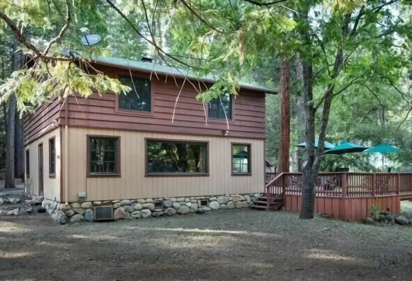 Scenic Wonders Bassett Cabin 5 Bedrooms