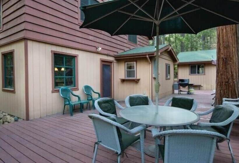 Scenic Wonders Bassett Cabin 5 Bedrooms