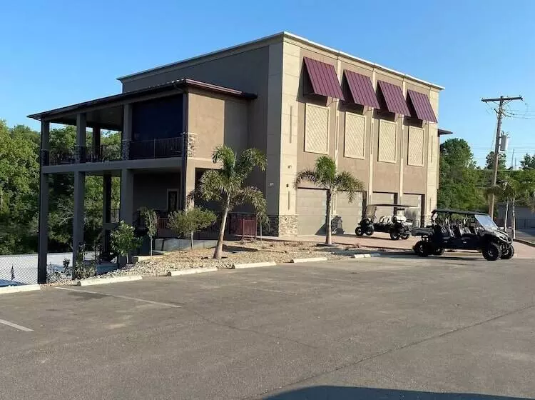 The Resort At Lake Of The Ozarks