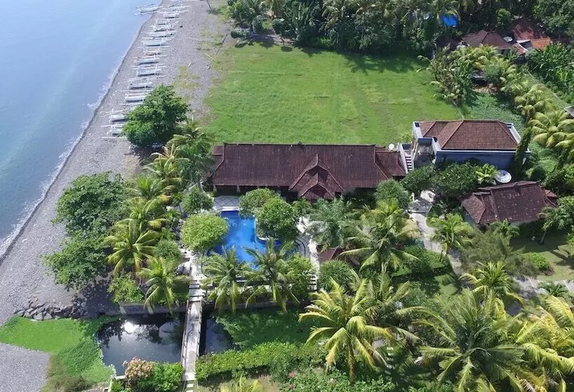 Arya Amed Beach Resort And Dive Center