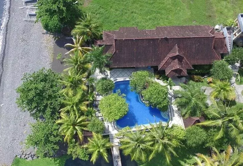 Arya Amed Beach Resort And Dive Center