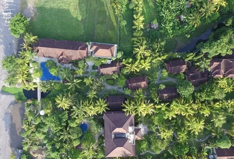 Arya Amed Beach Resort And Dive Center