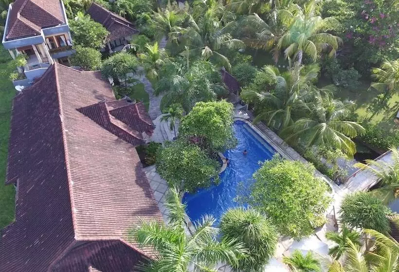 Arya Amed Beach Resort And Dive Center