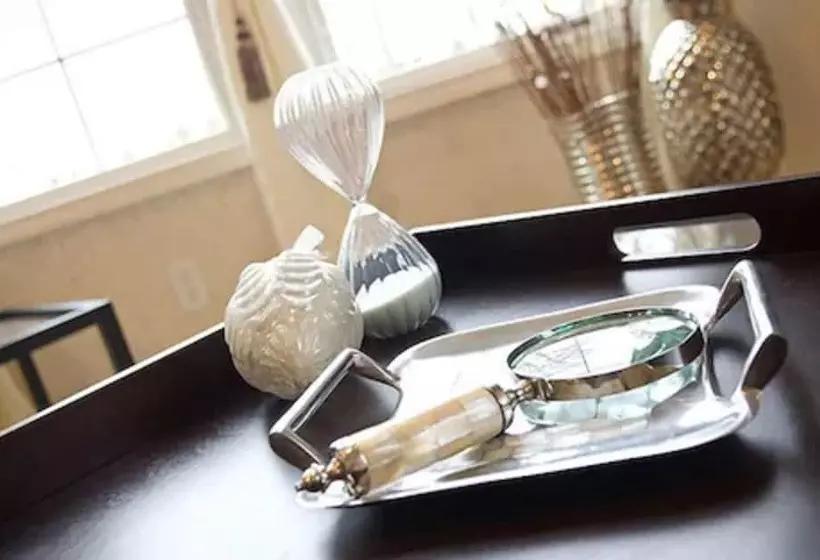 בית מלון כפרי Belamere Suites