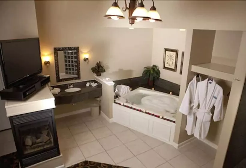 בית מלון כפרי Belamere Suites