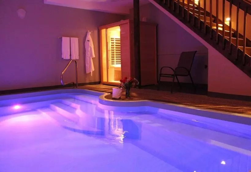 בית מלון כפרי Belamere Suites