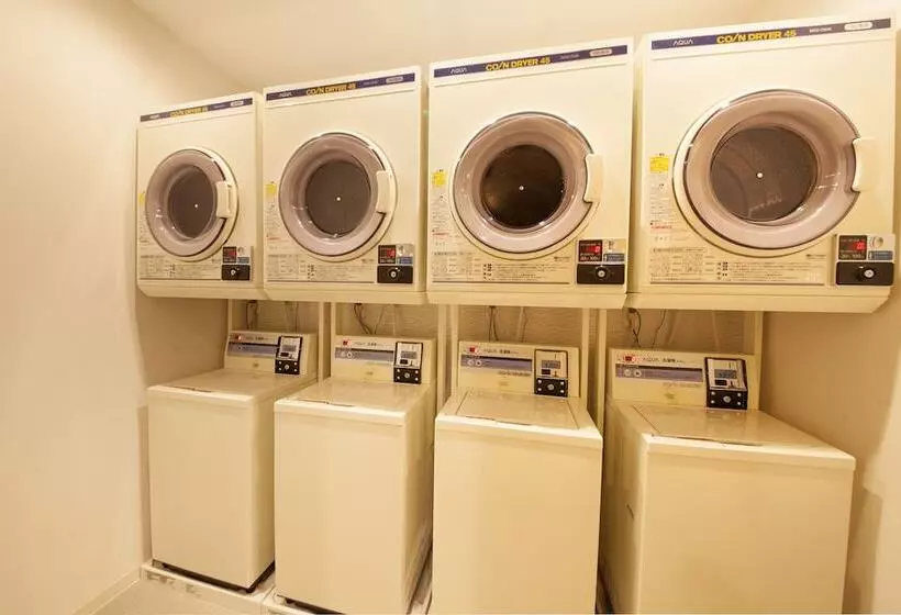 מלון כמוסות Ueno Station Hostel Oriental 2   Cater To Men