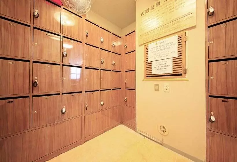 מלון כמוסות Ueno Station Hostel Oriental 2   Cater To Men