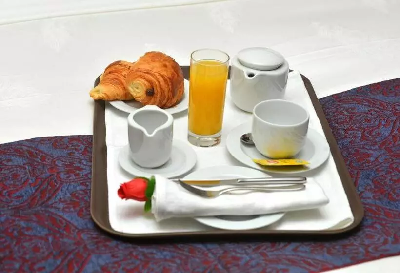 هتل Hôtel Fleur De Lys Plateau