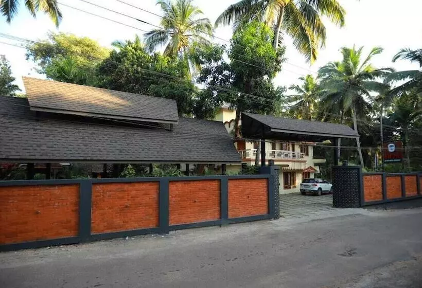 هتل Ideal Ayurvedic Resort Kovalam