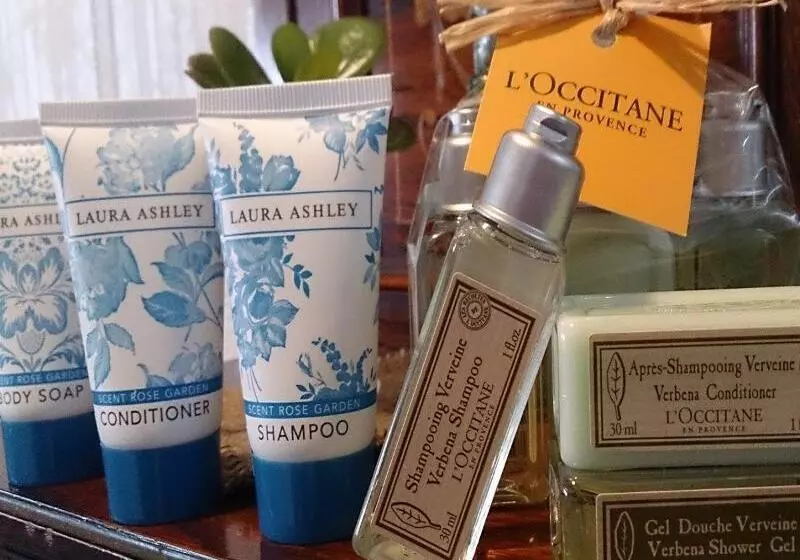 酒店 La Jolie Motomachi