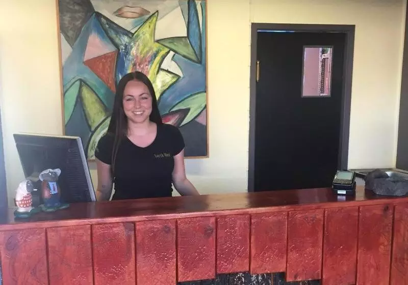 هتل North West Restaurant & Guesthouse
