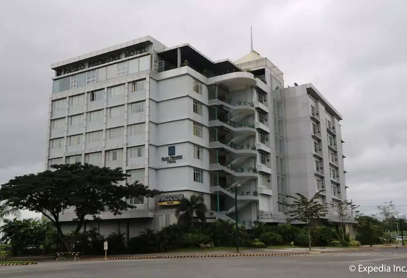 هتل Paseo Premiere