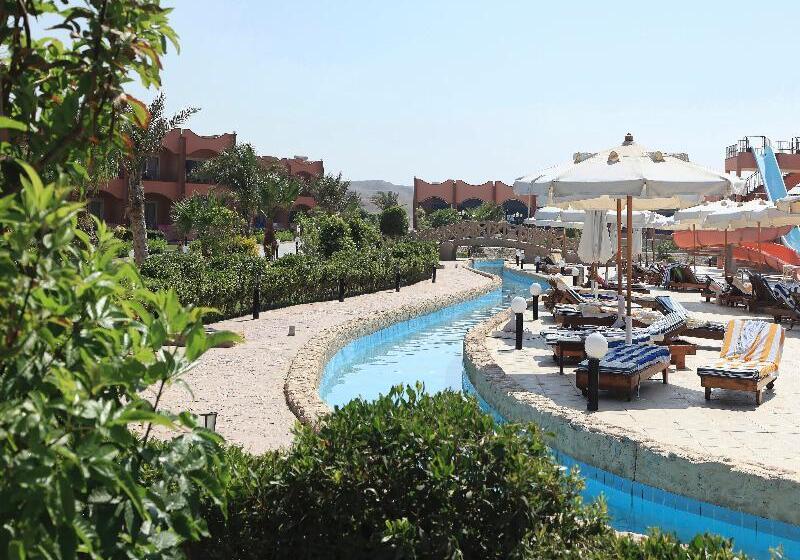 هتل Three Corners Happy Life Beach Resort