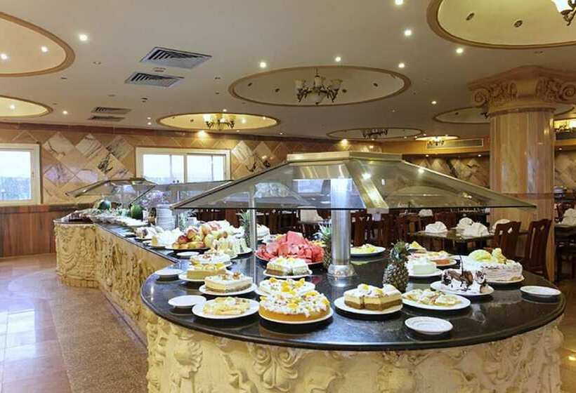 هتل Three Corners Happy Life Beach Resort