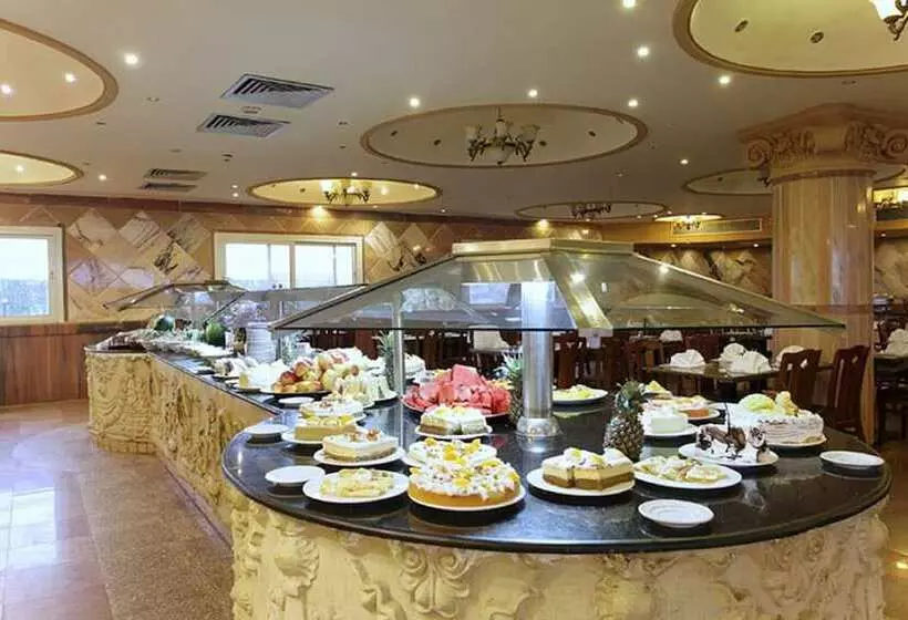 호텔 Three Corners Happy Life Beach Resort