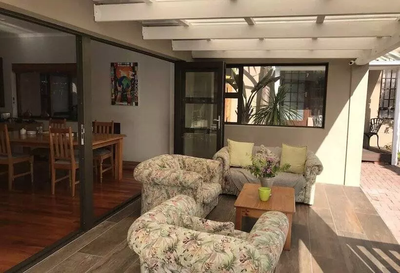 پانسیون Bayside Guesthouse