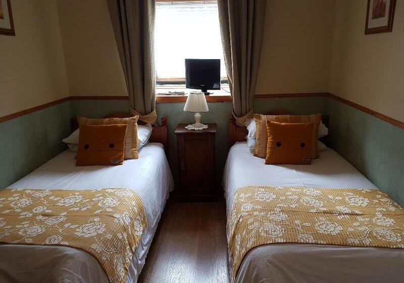 펜션 Creagan Guest House