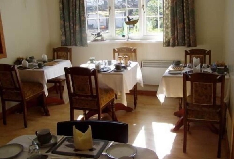 펜션 Creagan Guest House