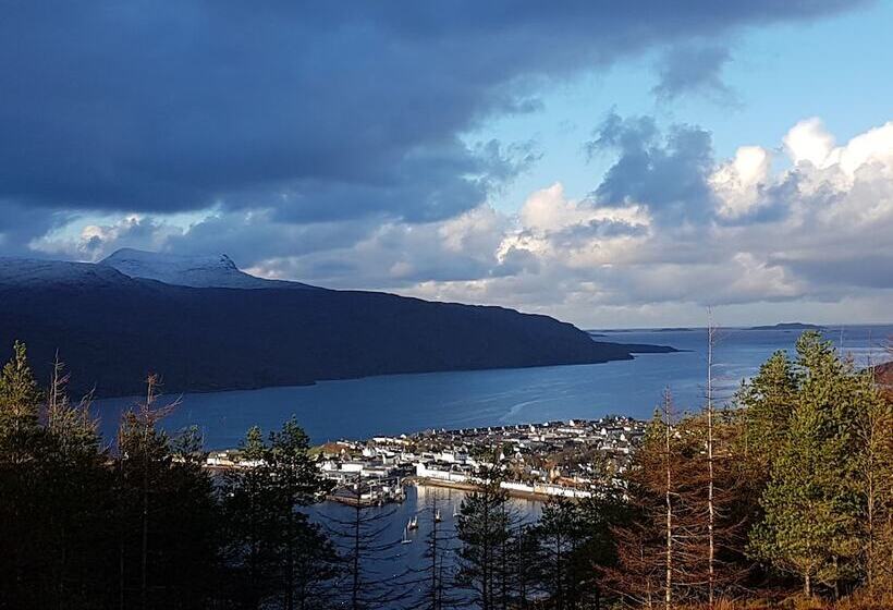 펜션 Creagan Guest House