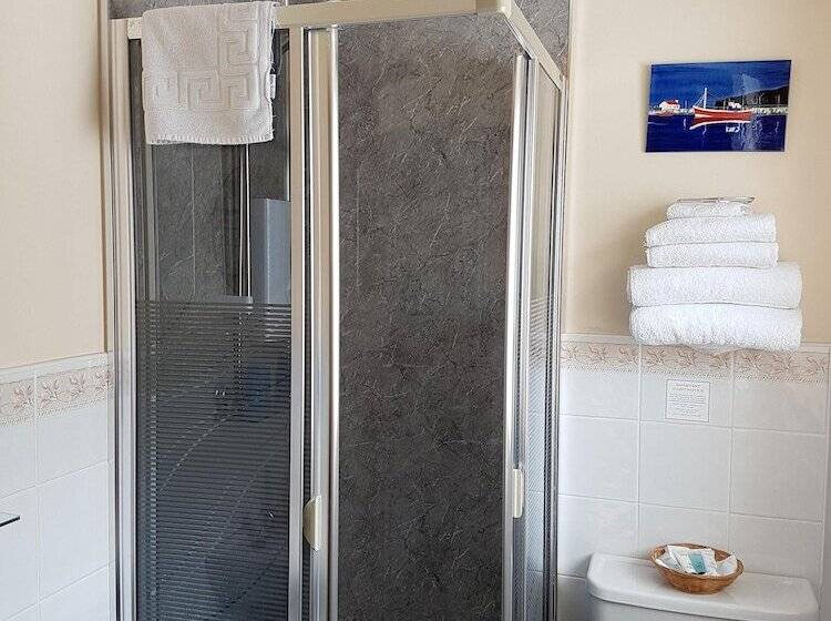 펜션 Creagan Guest House